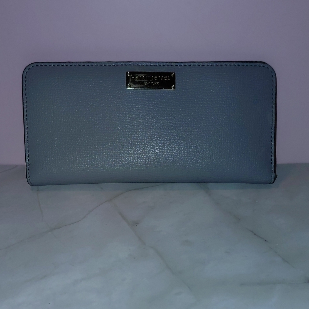 Henri Bendel NY Gray Leather Wallet 🩶